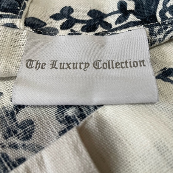 The Luxury Collection indigo and white chinoiserie medallions curtain panels - Picture 7 of 9